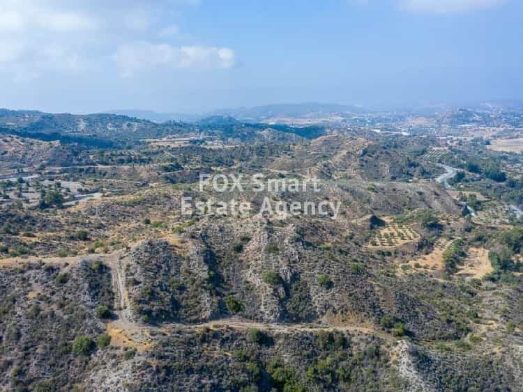 Tanah dalam Pano Lefkara, Larnaka 10939072