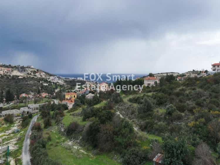 Terre dans Agios Tychon, Larnaka 10939238
