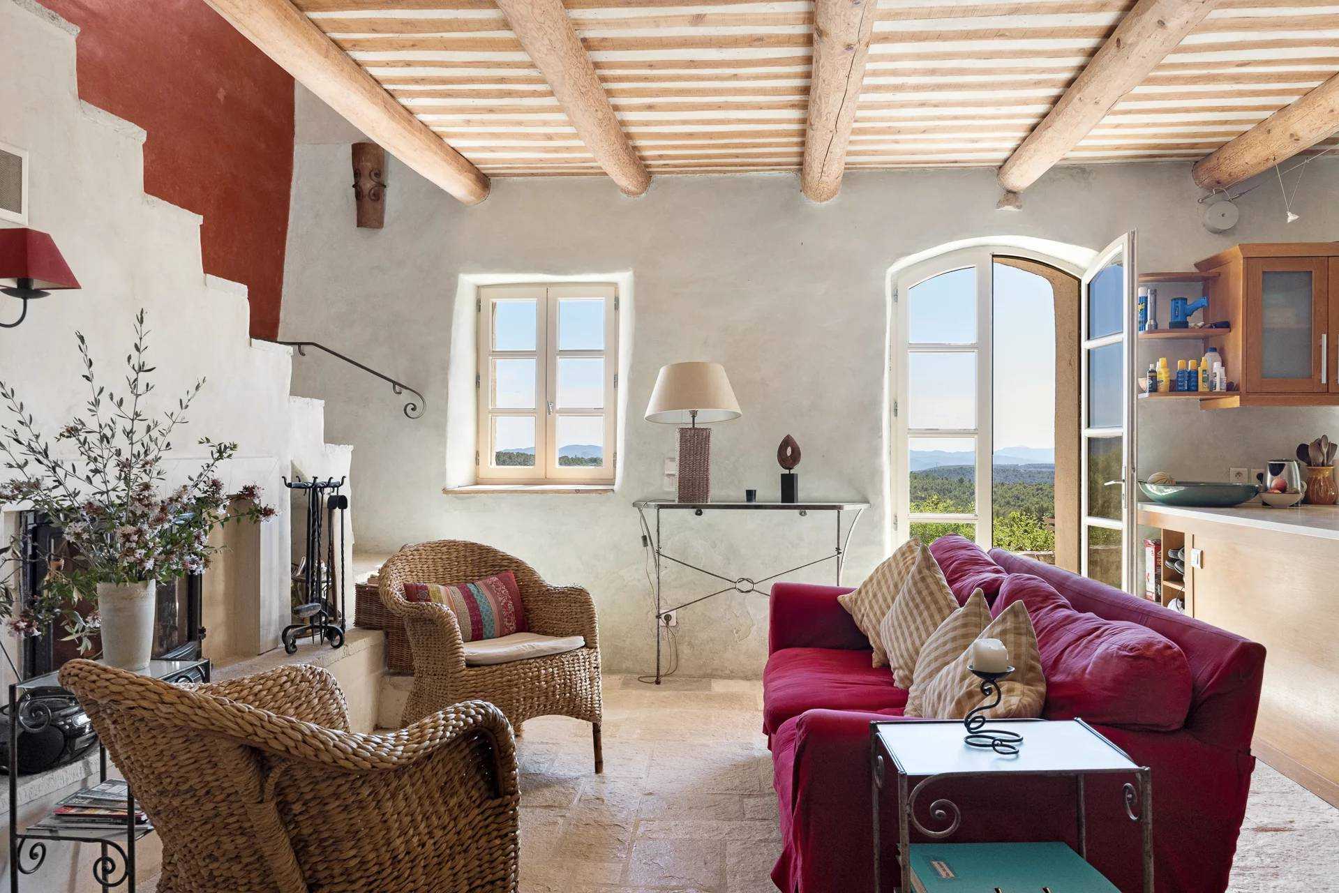 жилой дом в Claviers, Provence-Alpes-Cote d'Azur 10939591