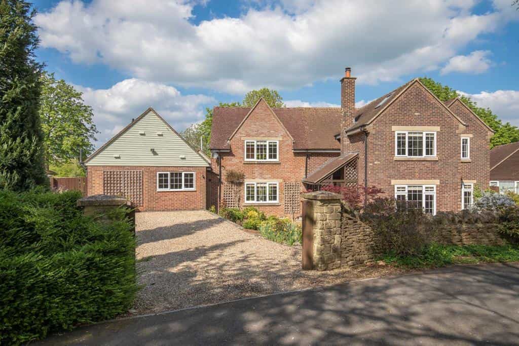 House in Great Rissington, Gloucestershire 10939683