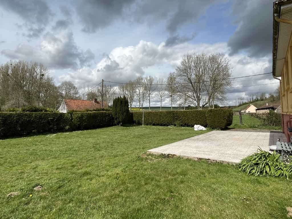 Other in Vieil-Hesdin, Hauts-de-France 10939791