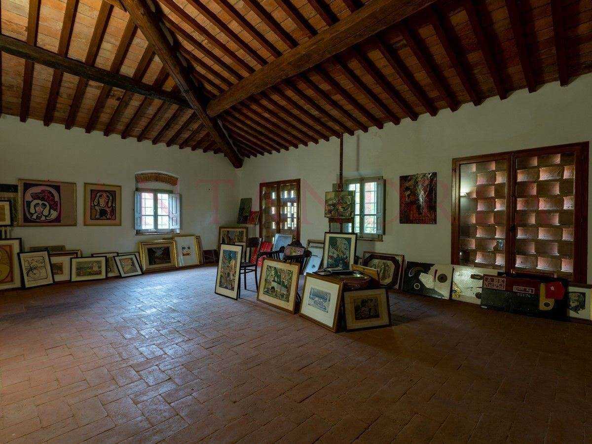 rumah dalam Crespina, Tuscany 10939993