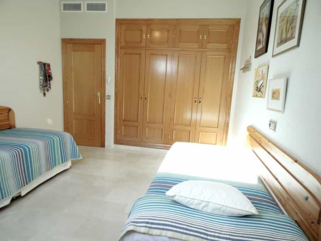 σπίτι σε Fuengirola, Andalucía 10940098