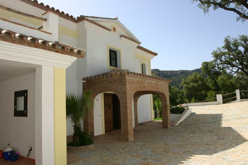 жилой дом в Casares, Andalucía 10940217