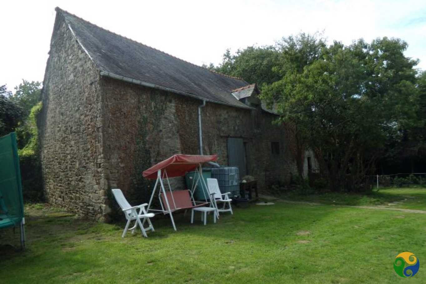 rumah dalam La Ferrière, Bretagne 10940285