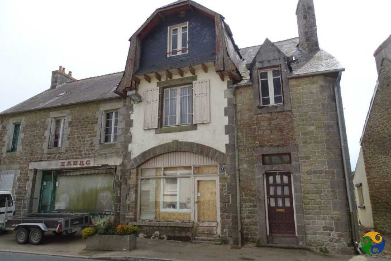 loger dans Glomel, Brittany 10940302