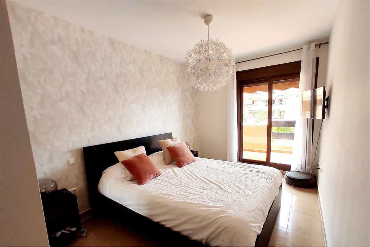 Квартира в Естепона, Андалусія 10940605