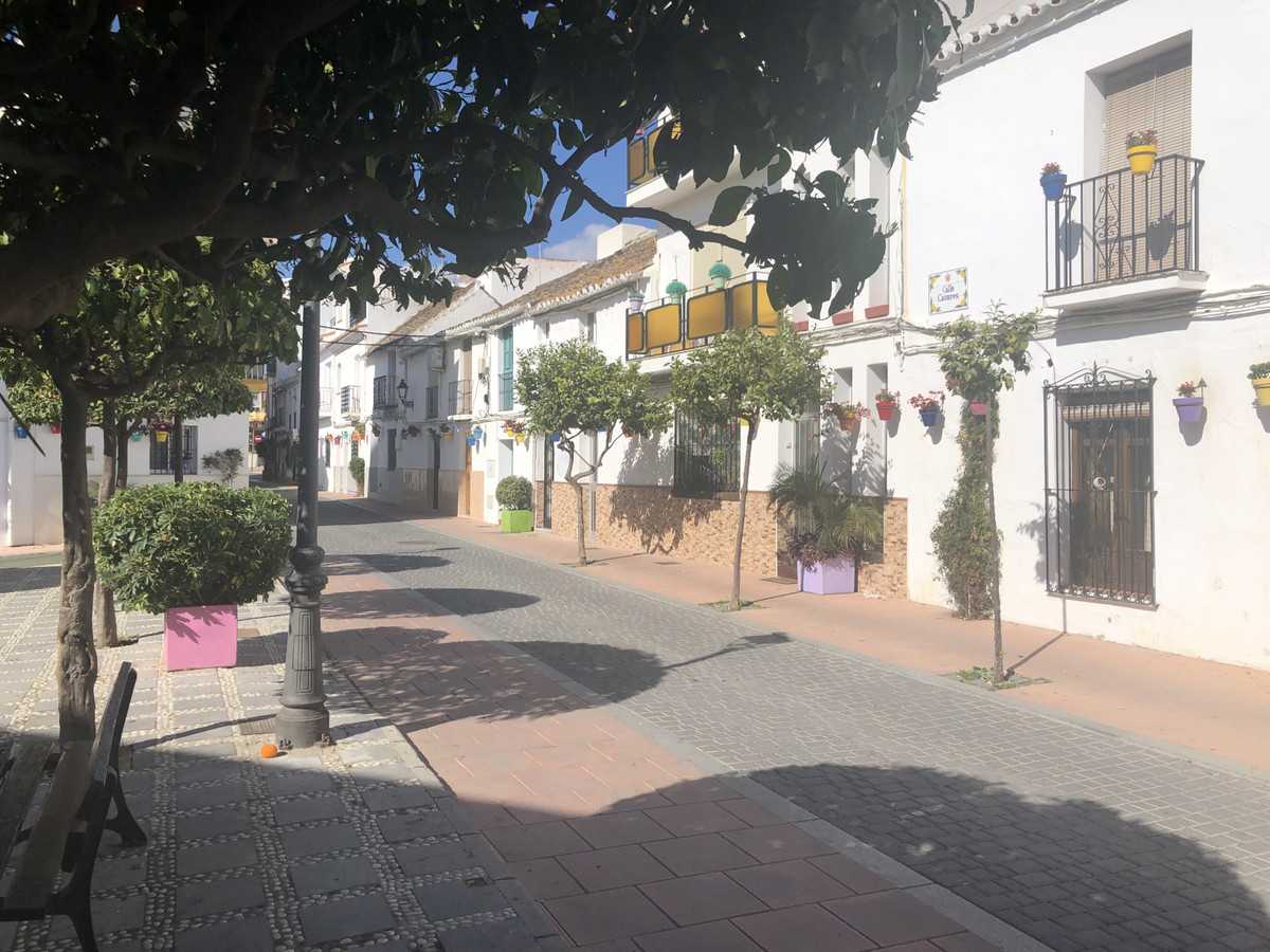 Land in Estepona, Andalusië 10940622