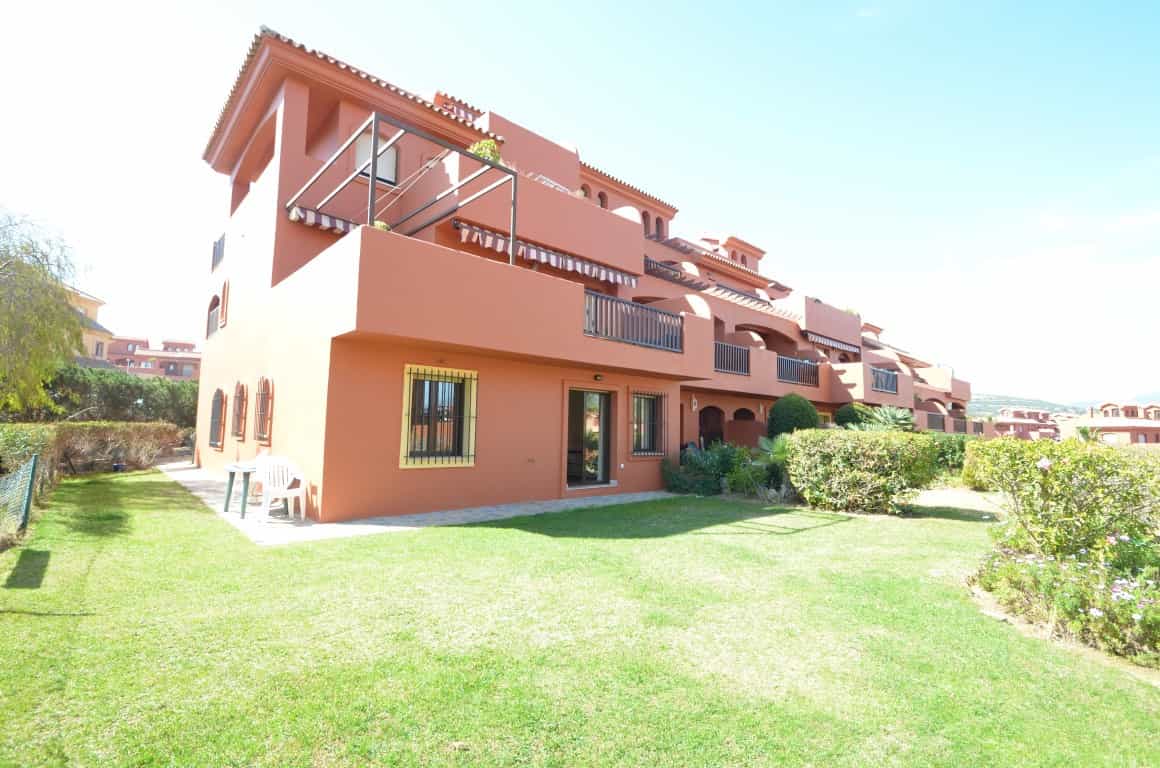 Condominio en Estepona, Andalucía 10940766