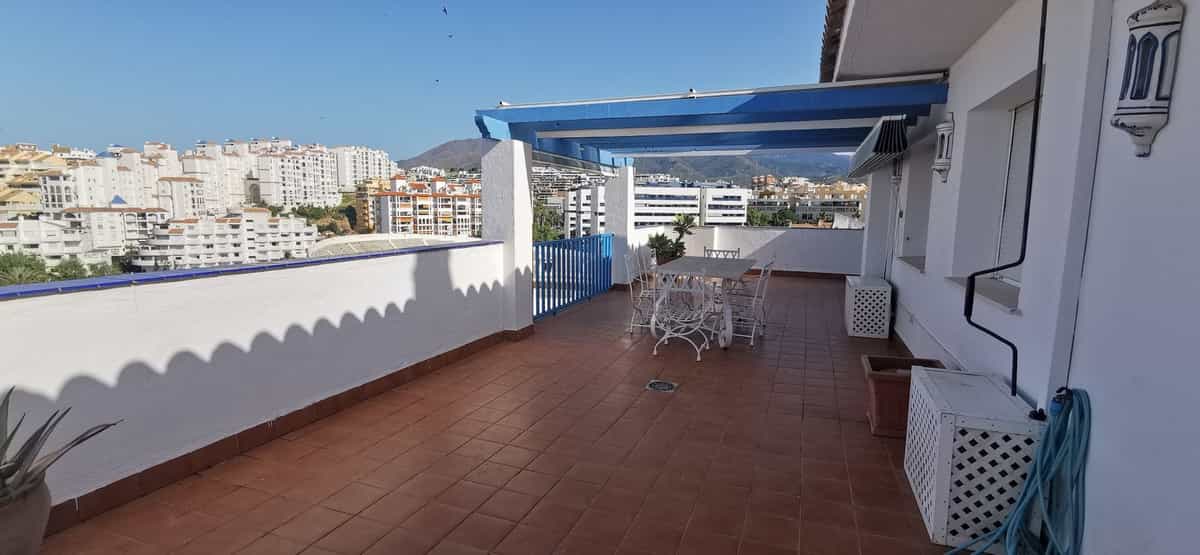 House in Estepona, Andalusia 10940924