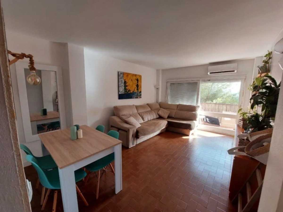 Condominium in Estepona, Andalusia 10941505