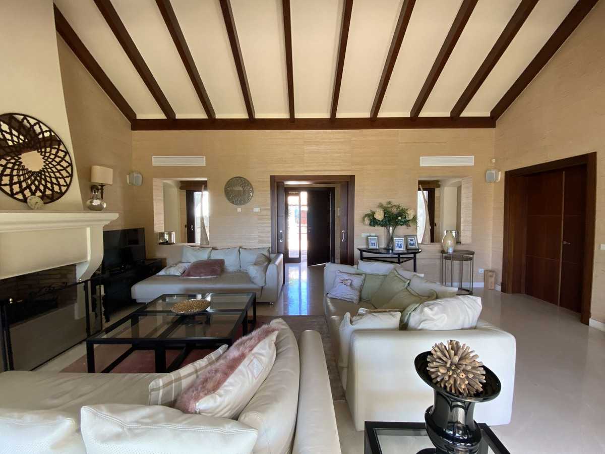 Rumah di Benahavis, Andalusia 10941838