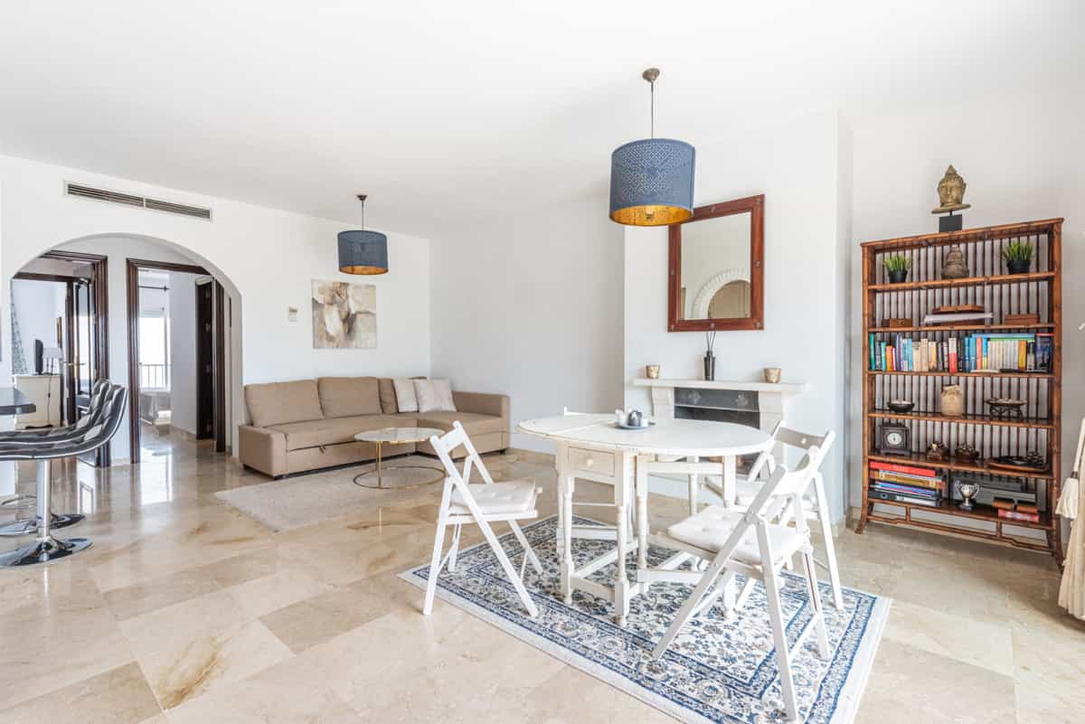公寓 在 Marbella, Andalucía 10941957