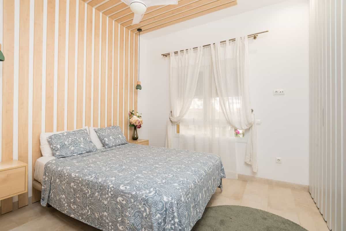 Condominium in Marbella, Andalusia 10942271