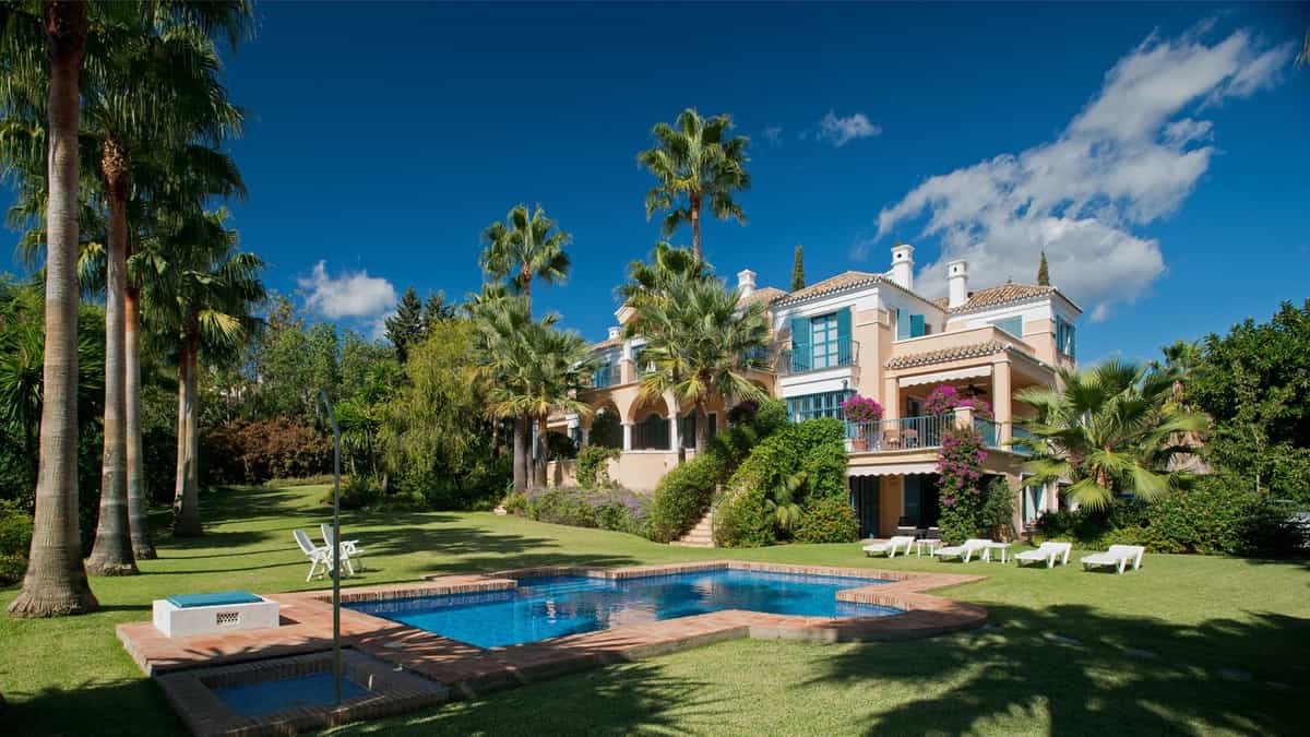 жилой дом в Benahavís, Andalucía 10942575