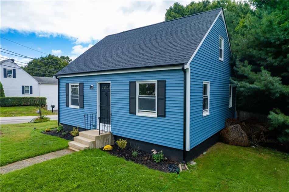 House in Laurel Park, Rhode Island 10942594