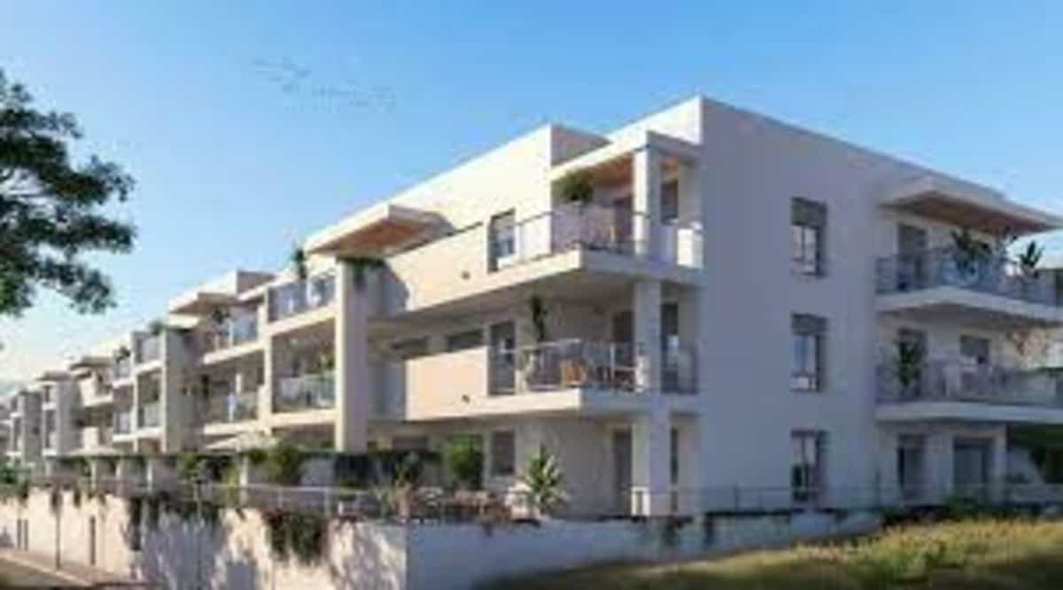 Condominium in Benalmadena, Andalusia 10942646