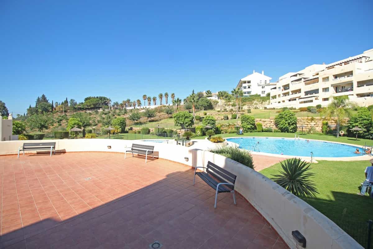 Condominium in Benalmádena, Andalucía 10942810