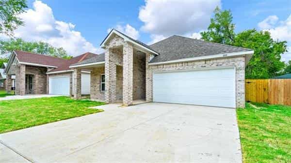 House in Terrell, Texas 10943057