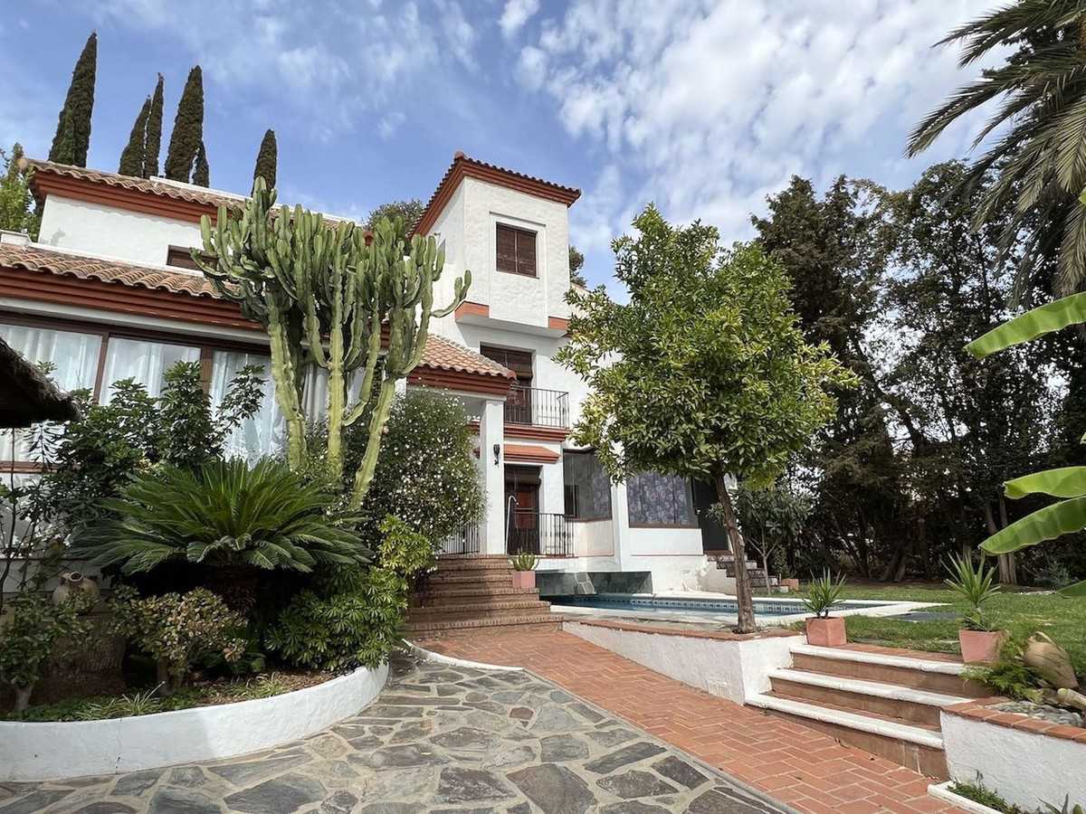 Haus im Estepona, Andalusien 10943059