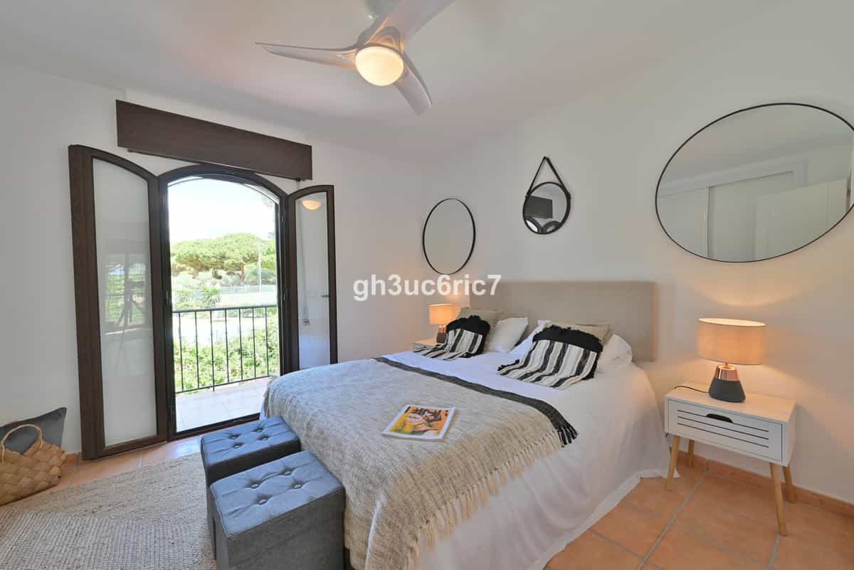 House in Marbella, Andalucía 10943157
