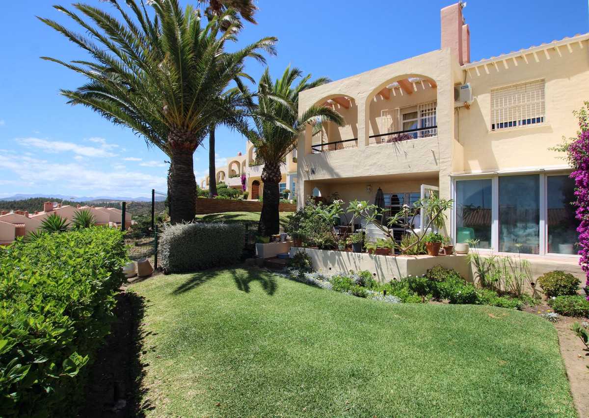 House in Fuengirola, Andalusia 10943389