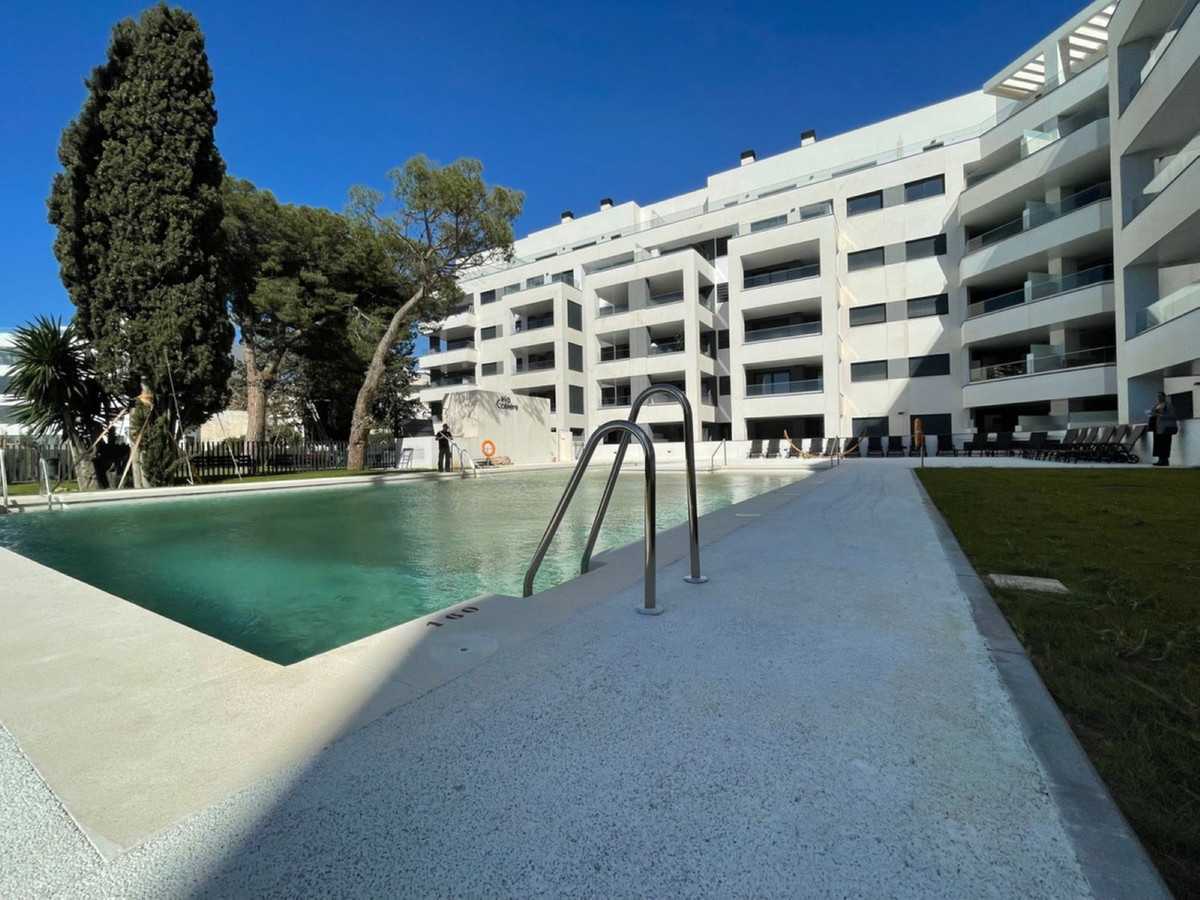 Condominium in Marbella, Andalusia 10943854