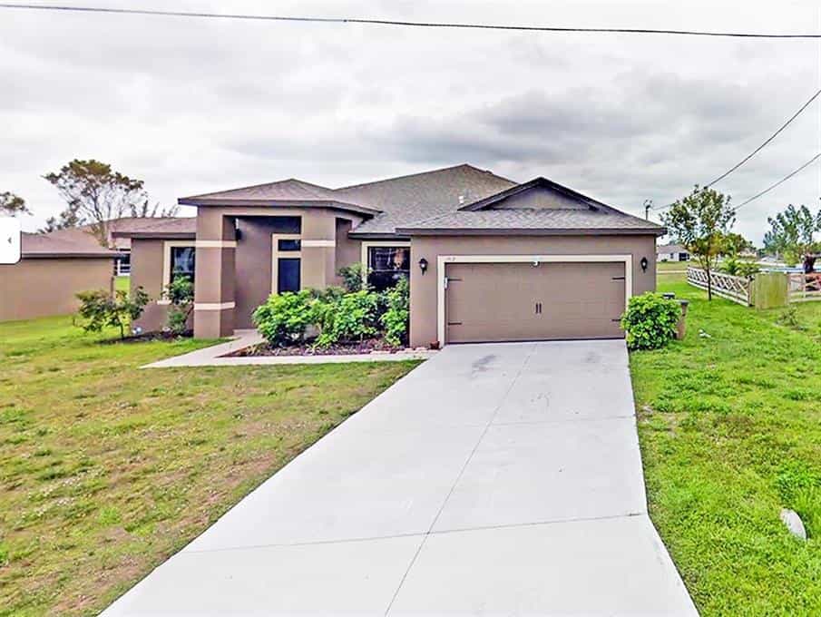 House in Cape Coral, Florida 10943983