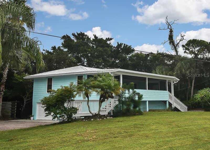 House in Osprey, Florida 10944166