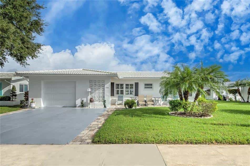 House in Pinellas Park, Florida 10944216