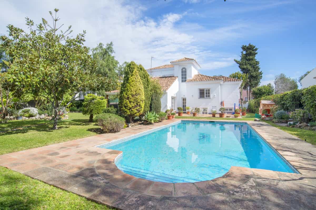 House in San Pedro de Alcantara, Andalusia 10944305