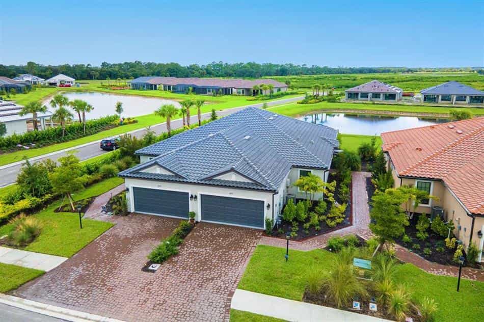 House in Lake Sarasota, Florida 10944326