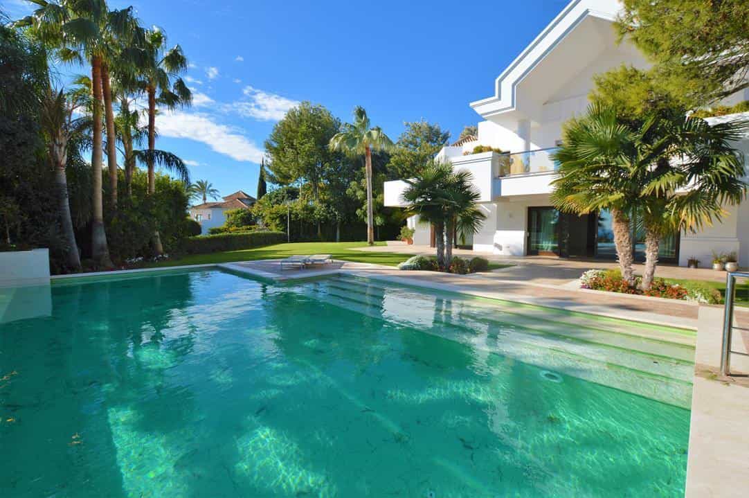 Casa nel Marbella, Andalusia 10944419