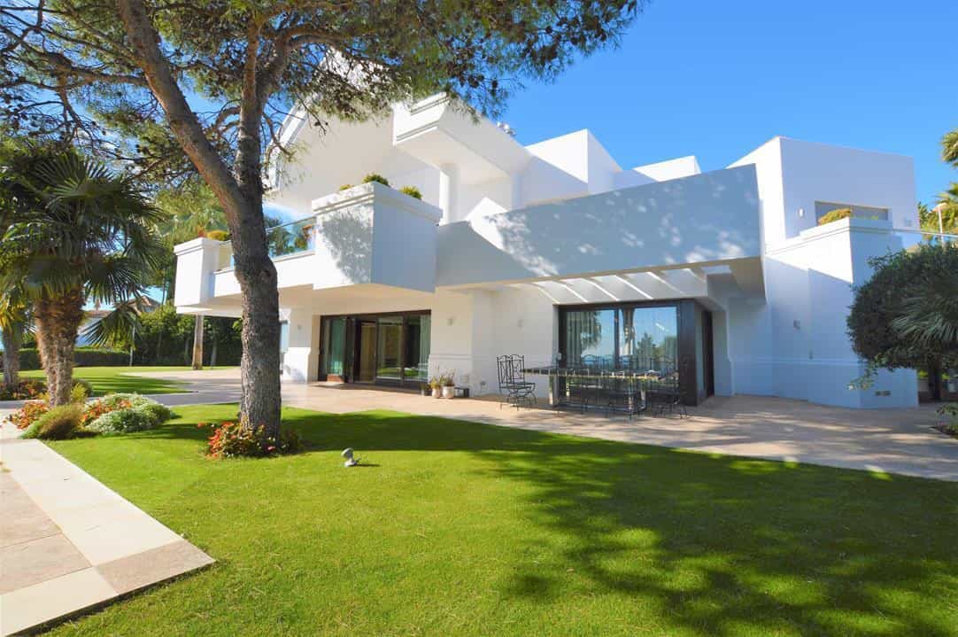 Casa nel Marbella, Andalusia 10944419