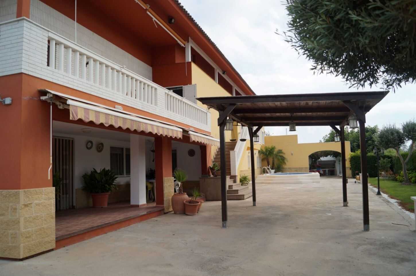 House in Oliva, Valencian Community 10945150