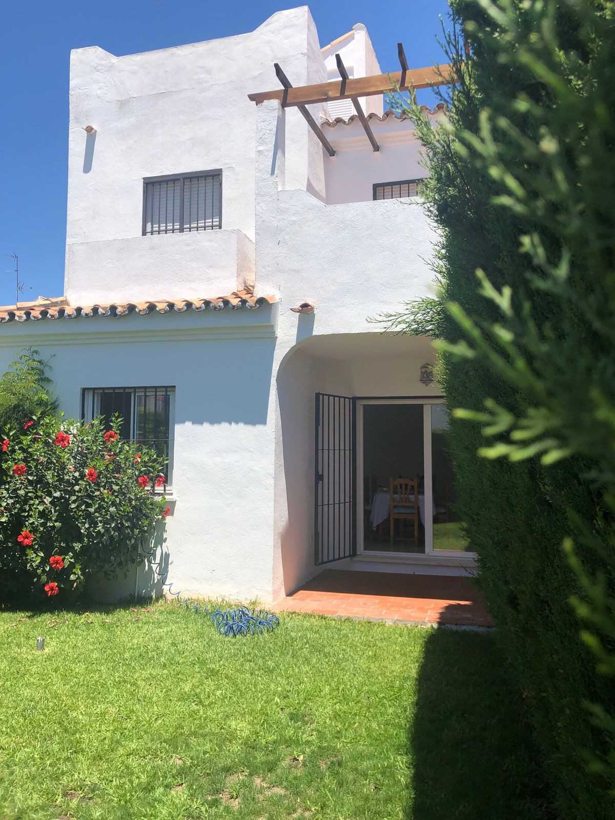 House in Benahavis, Andalusia 10945167