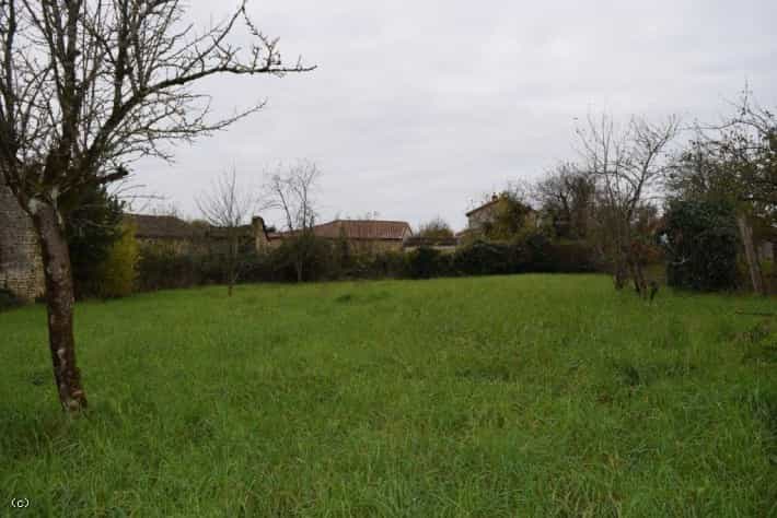 Dom w Ruffec, Nouvelle-Aquitaine 10945284