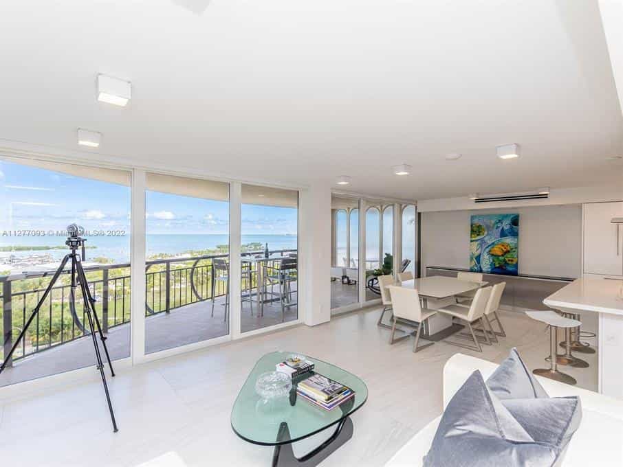 Condominium dans Hauteurs avec vue sur l'océan, Floride 10945863