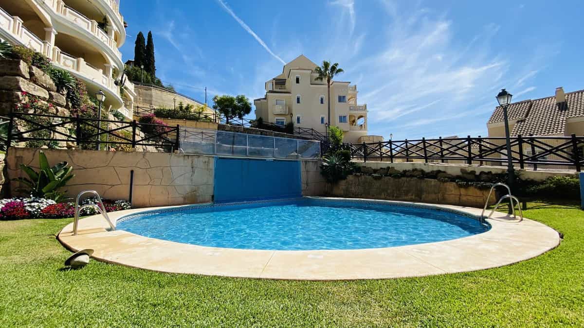 公寓 在 Marbella, Andalucía 10946143