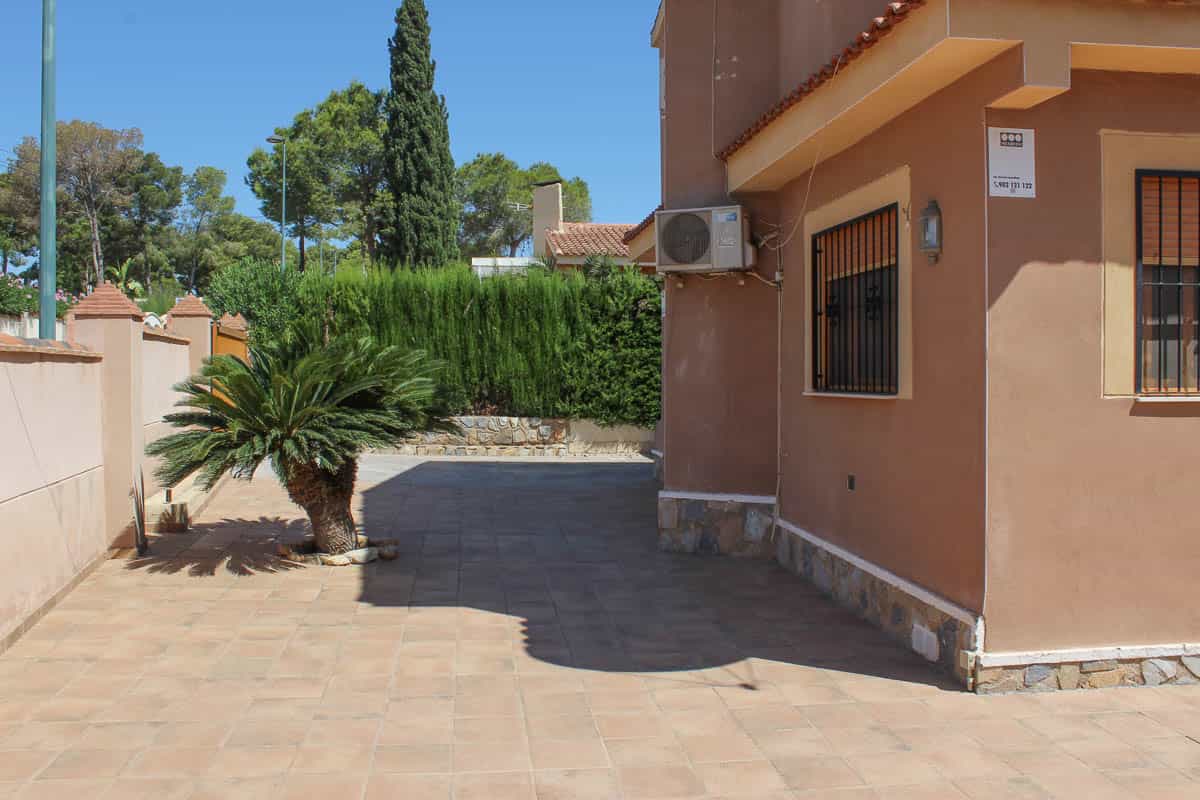 House in Pedreguer, Comunidad Valenciana 10946793