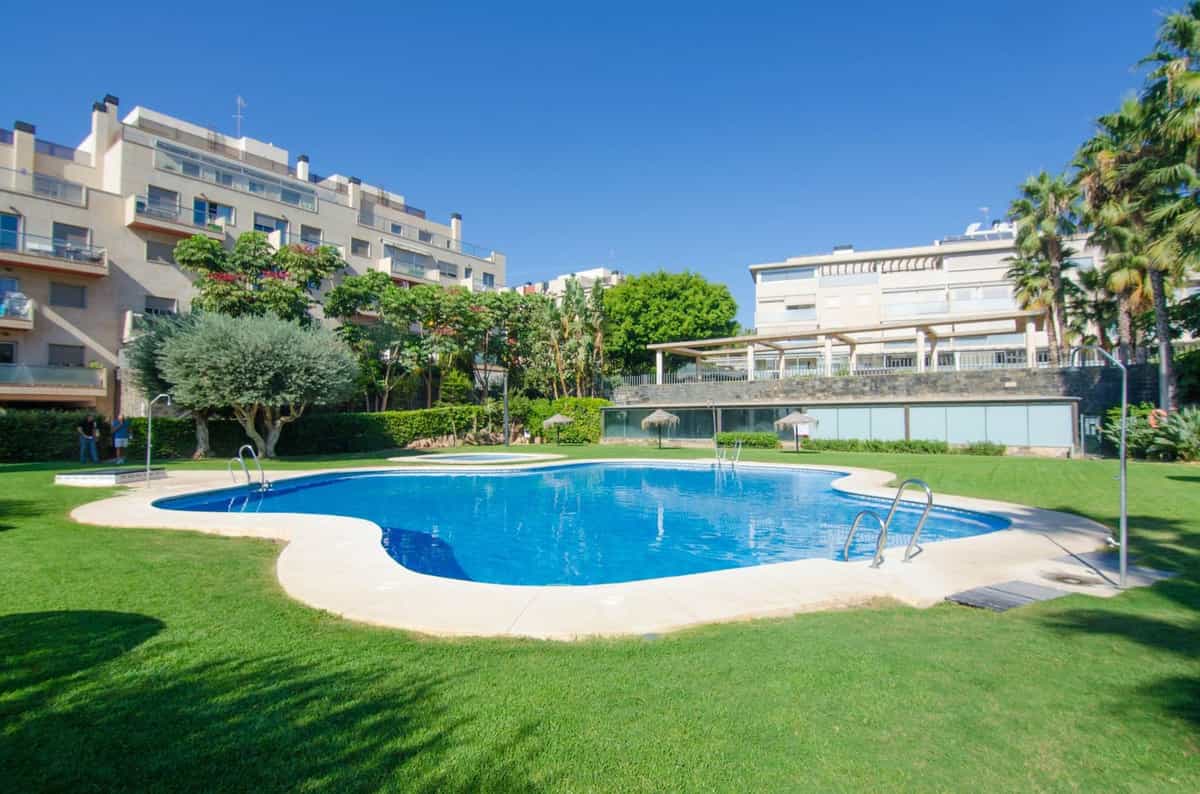 Condominium in Torremolinos, Andalusia 10947232