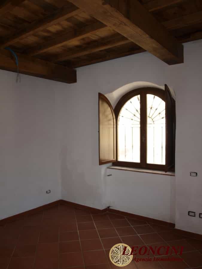 rumah dalam , Tuscany 10947869
