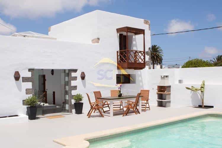 房子 在 Mozaga, Canary Islands 10948005