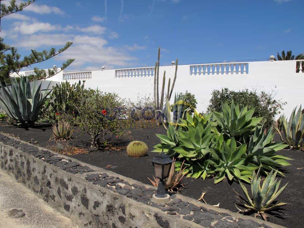 房子 在 Puerto del Rosario, Canarias 10948006