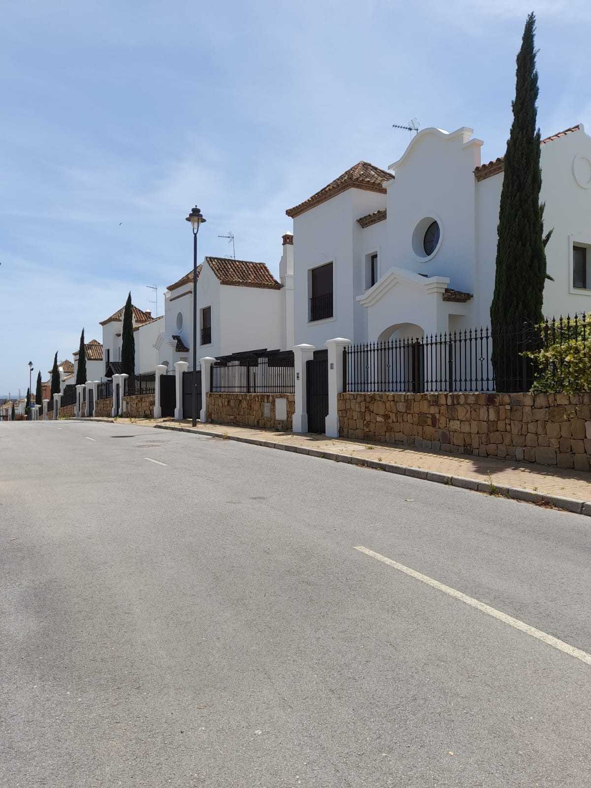 Flere huse i Estepona, Andalucía 10948497