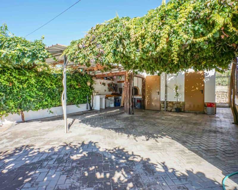 House in Gata de Gorgos, Comunidad Valenciana 10948527