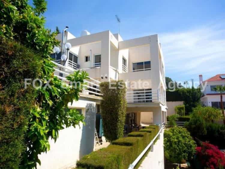 Dom w Agios Tychon, Larnaka 10948837