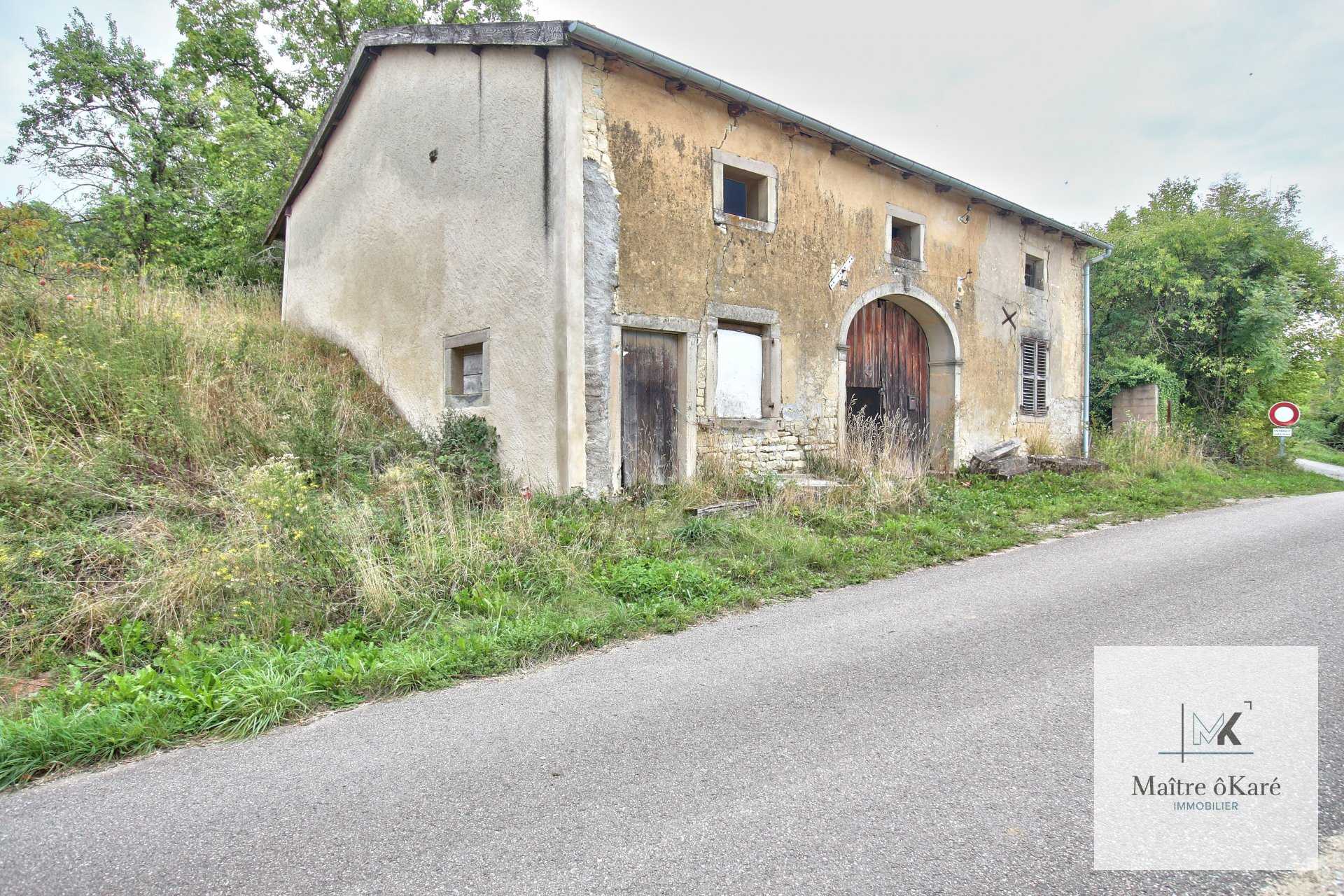 Asuinrakennus sisään Circourt, Vosges 10951205