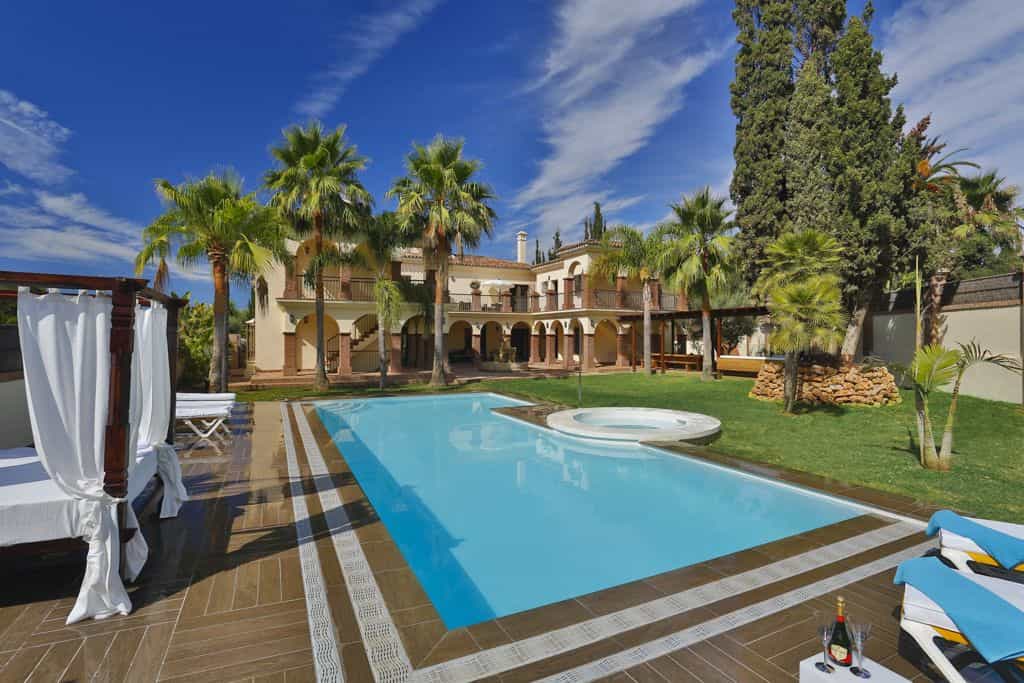 Rumah di Marbella, Andalusia 10951282