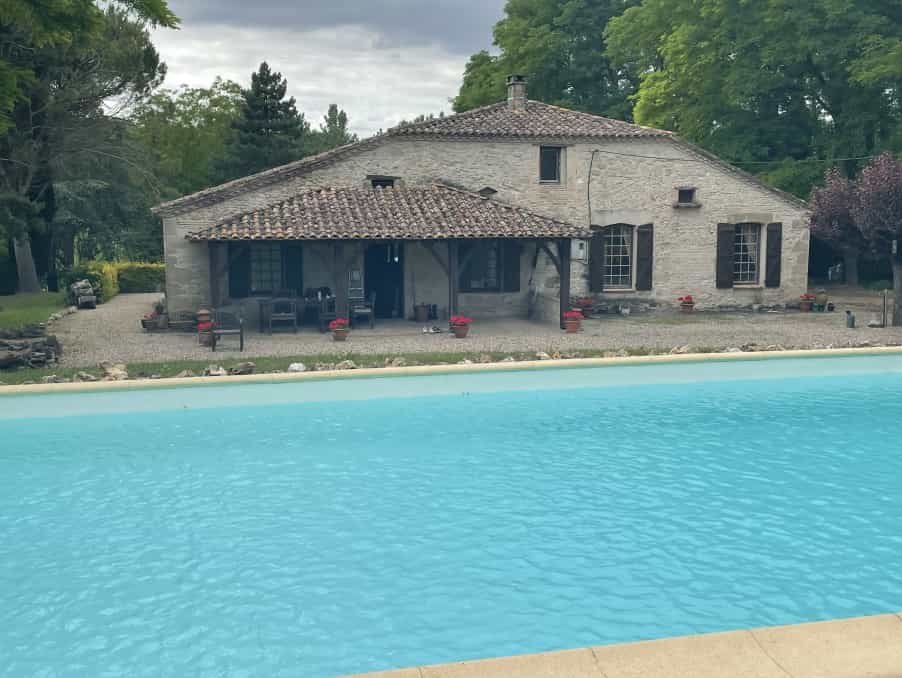 House in Montastruc, Nouvelle-Aquitaine 10952586